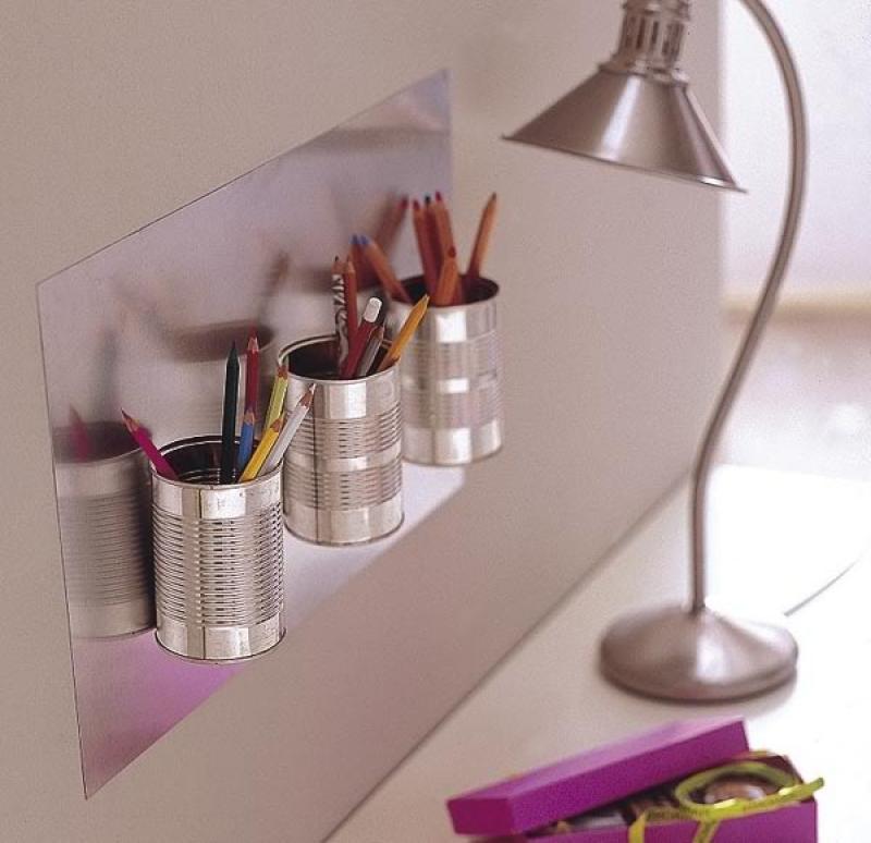 Tin can pencil holders