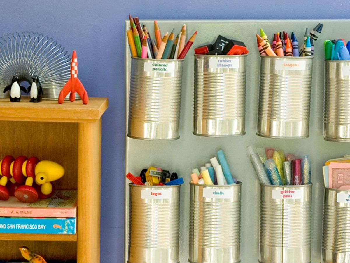 Tin can pencil holders